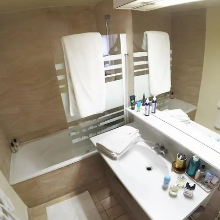 Charming Apt Near Montparnasse Paris
